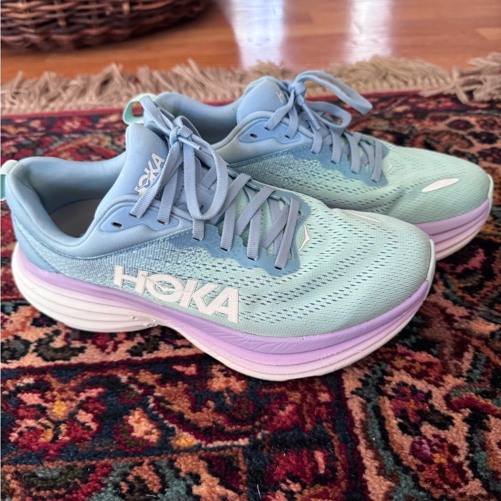 Hoka Bondi 8 Sneakers